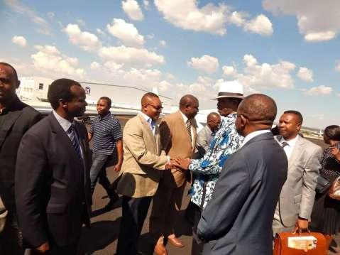 PRESIDENT LUNGU LEAVES FOR LUSAKA PRESIDENT LUNGU chats with his pilots before departing South Africa's Lanseria International Airport this afternoon (Picture by Nicky Shabolyo)