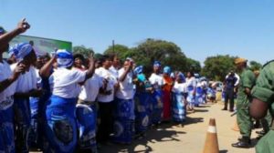 MMD cadres sing outside DEC offices