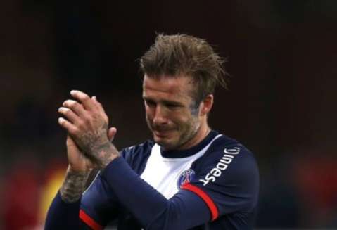 David Beckham in tears as he comes off in his final match before retirement