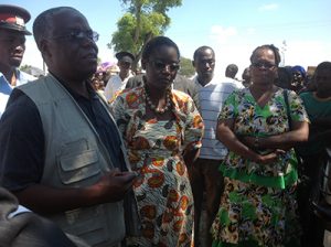 Minister for the North Western Provinces, Nathaniel Mubukwanu (left)