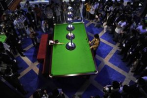 3-year-old snooker player in China 