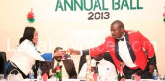Western Province Police Commissioner Lombe Kamukoshi toasts with Army Regional Commander in Mongu - lusakavoice.com
