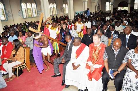 His Excellency Michael Chilufya Sata attending the Veneration of the Cross at St Ignatius Parish with Dr Kenneth David Kaunda, Mr. Rupiah Bwezani Banda, Ms. Edith Nawakwi, Dr Nevers Mumba and Mr. Mike Mulongoti.