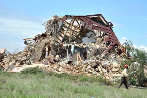 A joint team of State Police and Kitwe City Council (KCC) officers conducted the demolition exercise A joint team of State Police and Kitwe City Council (KCC) officers conducted the demolition exercise
