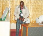 Chembe Daka stunned the public in Chipata when he woke up from deep sleep and started urinating inside the Council Chamber, where tallying of votes in the Kasenengwa by-election was in progress.
