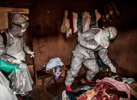 Chilling Photos From the Front Lines of the Ebola Outbreak