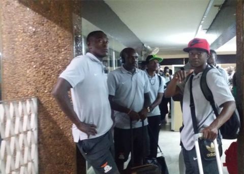 Chipolopolo arrive safely in Niger in Pictures