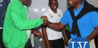 FAZ President Kalusha Bwalya congratulating ZESCo coach George Lwandamina - Photo Credit Jean Mandela - Lusakavoice.com