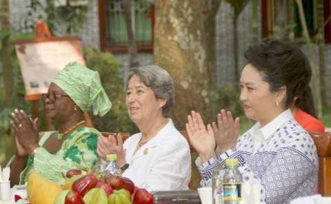 First Lady Esther Lungu  when she visited Bei Reng Village. The Purpose of the First Lady's visit to the village was to learn more about village modernisation.