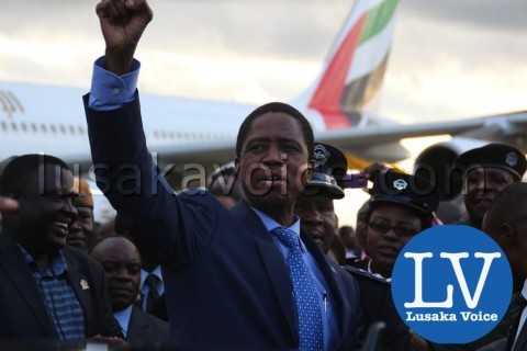 Edgar lungu's Arrival from China, waves fist to supporters at airport - Photo Credit Jean Mandela - Lusakavoice.com