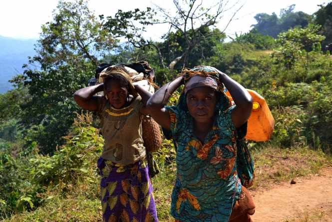 6 June 2013, South Kivu, DRC- These women were forced to flee their homes when a rebel group attacked their village in early June. Credit UN 6 June 2013, South Kivu, DRC- These women were forced to flee their homes when a rebel group attacked their village in early June. Credit UN