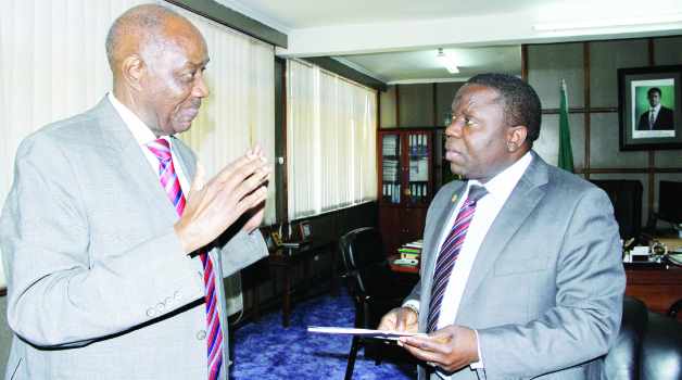 • VETERAN politician Vernon Johnson Mwaanga stressing a point when he paid a courtesy call on Foreign Affairs Minister Harry Kalaba at his office May 2015. • VETERAN politician Vernon Johnson Mwaanga stressing a point when he paid a courtesy call on Foreign Affairs Minister Harry Kalaba at his office May 2015.