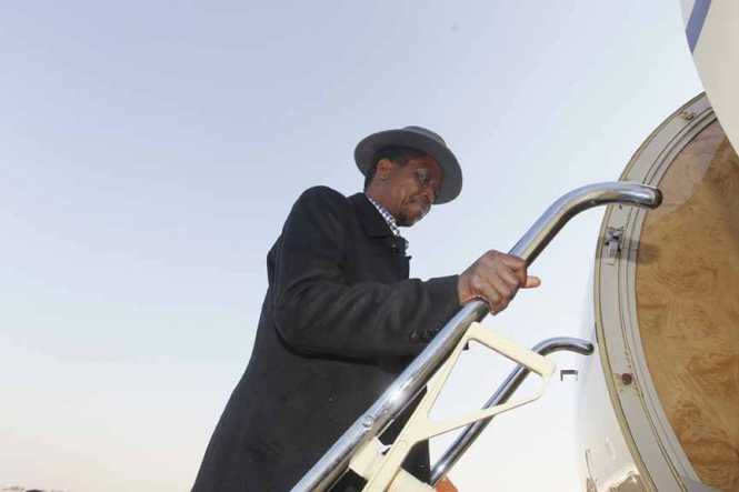 President Edgar Chagwa Lungu boards the Presidential Jet at Lanseria International Airport in South Africa on Monday, June 22,2015. PICTURE BY SALIM HENRY:STATE HOUSE © 2015 Edgar Chagwa Lungu