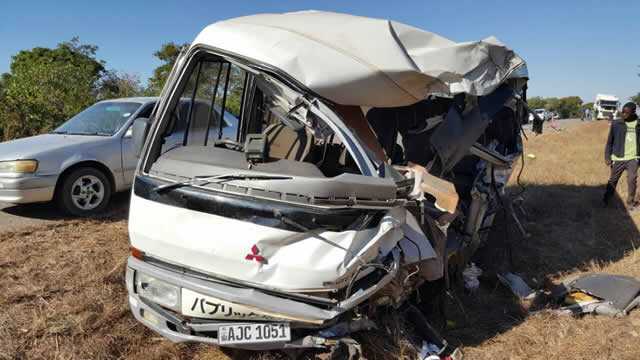 Five pupils and a teacher from Hillcrest Secondary school die in road accident
