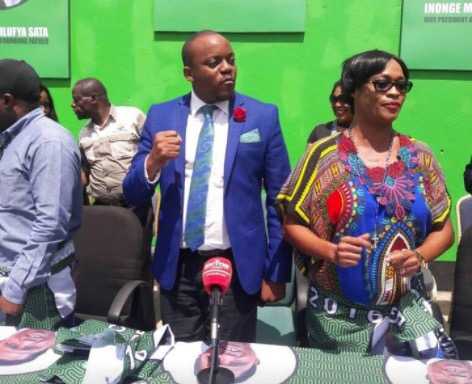 PF Deputy Secretary General Mumbi Phiri today received Former FDD Spokesperson,Antonio Mwanza and welcomed him to the party PF Deputy Secretary General Mumbi Phiri today received Former FDD Spokesperson,Antonio Mwanza and welcomed him to the party